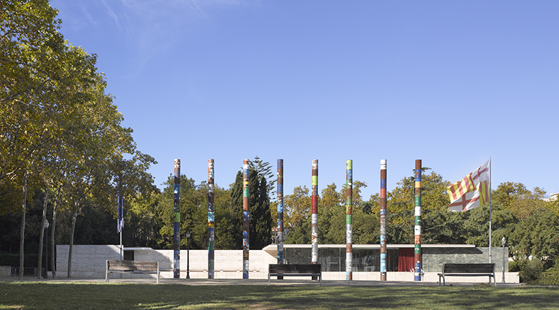Columnes Commemoratives dels 30 anys de la reconstrucció del pavelló Alemany a Barcelona | Premis FAD 2017 | Intervenciones Efímeras