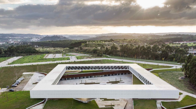 Edifício central do parque tecnológico de óbidos | Premis FAD 2015 | Arquitectura