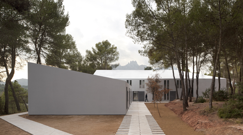 Casas de colonias viladoms. ong esplai | Premis FAD 2011 | Arquitectura