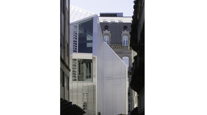 Sede para el colegio de arquitectos en vigo y urbanización plaza pueblo gallego | Premis FAD 2011 | Arquitectura