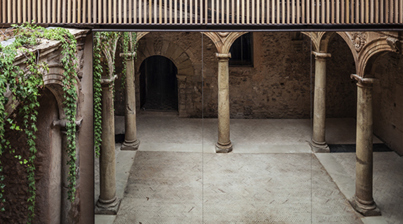 Recuperación del claustro del palau-castell. betxí | Premis FAD 2015 | Interiorisme
