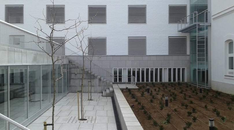 Escuela técnica superior de arquitectura en el antiguo hospital militar en granada | Premis FAD 2016 | Arquitectura