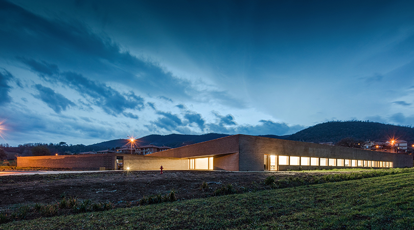 Nuova scuola materna e elementare di sant'albino | Premis FAD 2017 | Arquitectura