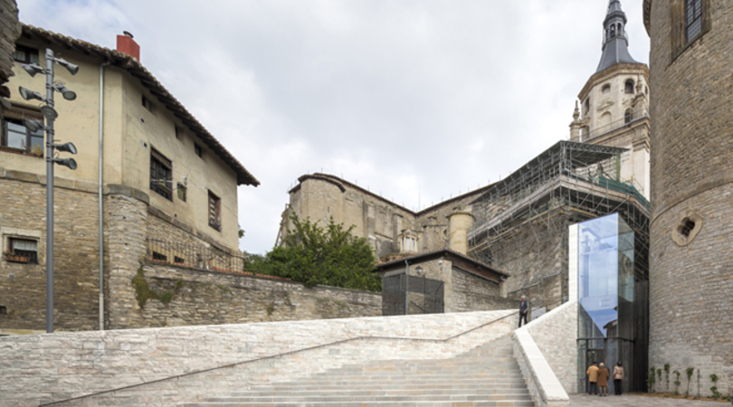 Mejora de la accesibilidad al centro histórico de vitoria-gasteiz | Premis FAD 2015 | Ciutat i Paisatge