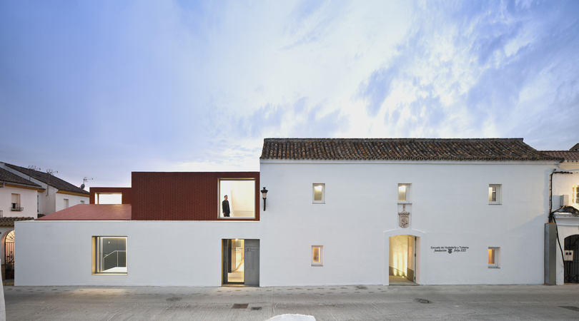 Escuela de hostelería en antiguo matadero | Premis FAD 2013 | Arquitectura