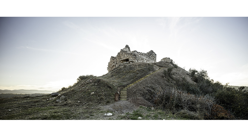 Recuperació de l'accés del castell de jorba | Premis FAD 2018 | Town and Landscape