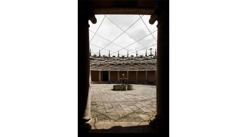 Carnet c10 - instalação no mosteiro da serra do pilar | Premis FAD 2018 | Intervenciones Efímeras