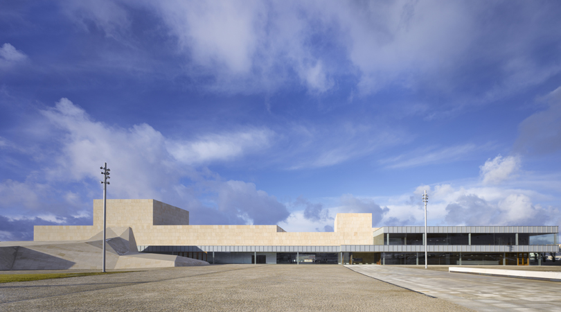 Auditorio y centro de exposiciones de ávila | Premis FAD 2010 | Arquitectura