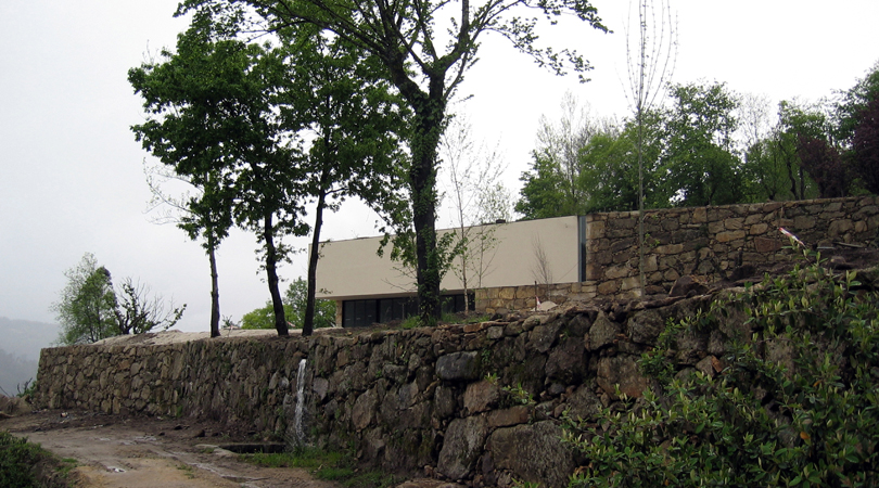 Habitação unifamiliar 1, avessadas, marco de canaveses, portugal | Premis FAD 2009 | Architecture