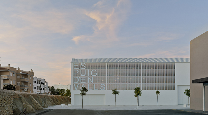 Centro deportivo es puig d'en valls, ibiza | Premis FAD 2019 | Arquitectura