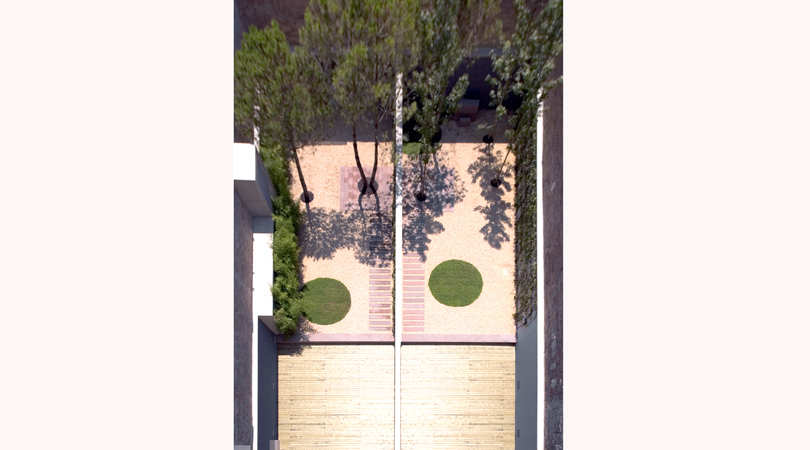 EDIFICI ENTRE MITGERES DE 20 HABITATGES A L'EIXAMPLE DE BARCELONA