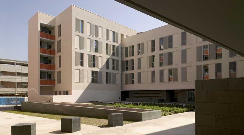 Habitatges, oficines i espais públics a l'illa dels antics Laboratoris Uriach