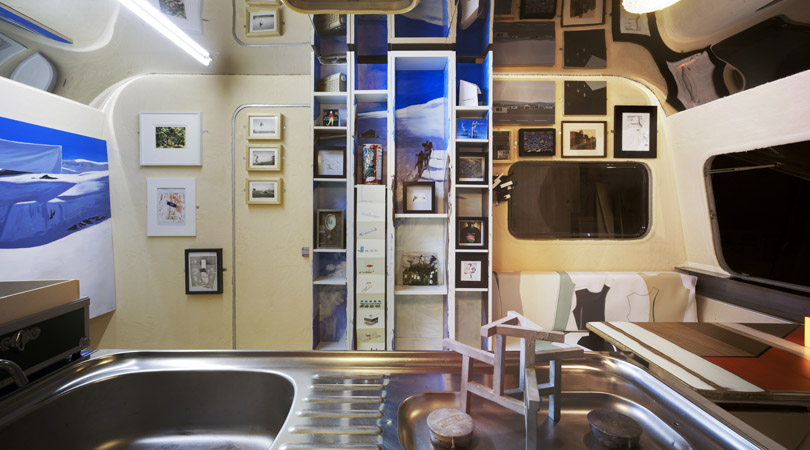 CASA PARA UN COLECCIONISTA NÓMADA