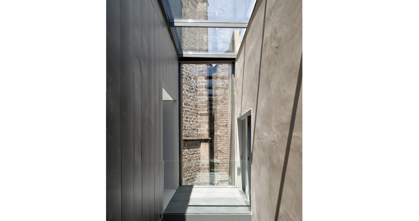 Ludoteca i Centre de Recursos Educatius a la placeta del Pi de Barcelona