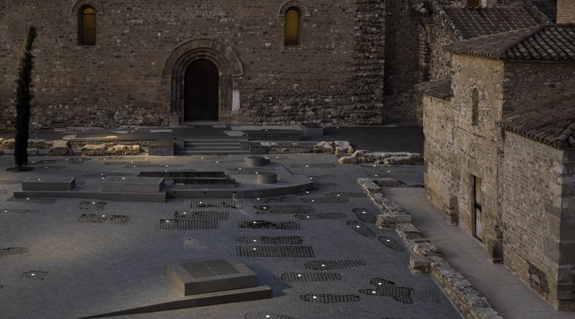 Espais exteriors del Conjunt Monumental de les esglésies de Sant Pere de Terrassa