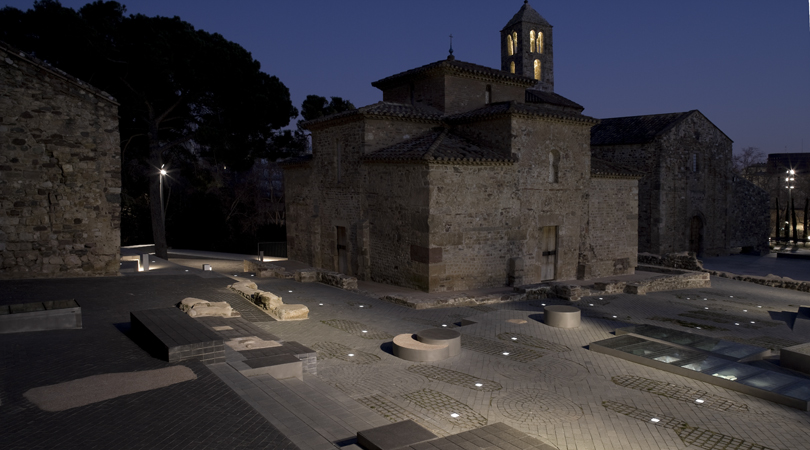 Espais exteriors del Conjunt Monumental de les esglésies de Sant Pere de Terrassa