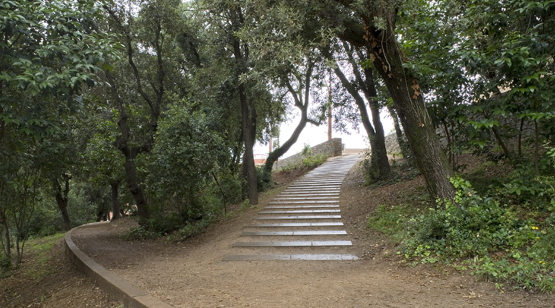Adequació de la zona verda de Can Ginestar i voreres perimetrals