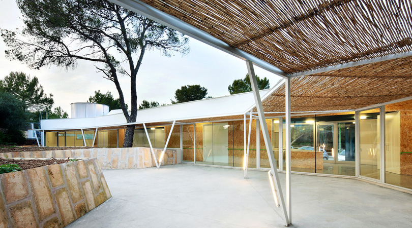 CENTRE DE DIA I ACTIVITATS COMUNITÀRIES ADAPTAT